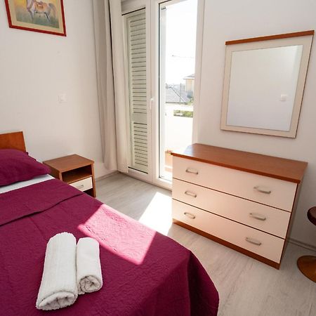 Pool Mansion Magnolia - Comfort Rooms Novalja Kültér fotó