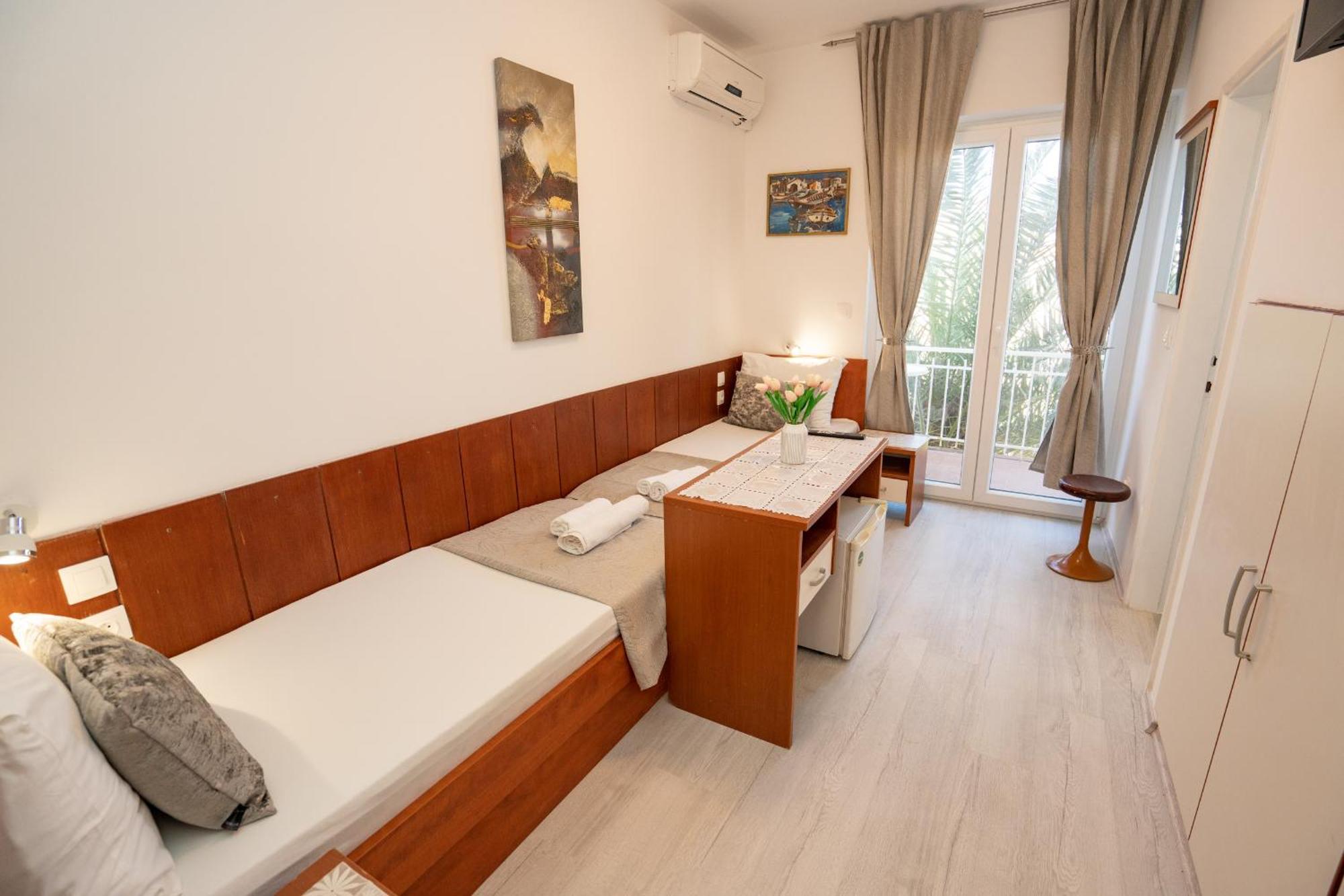 Pool Mansion Magnolia - Comfort Rooms Novalja Kültér fotó
