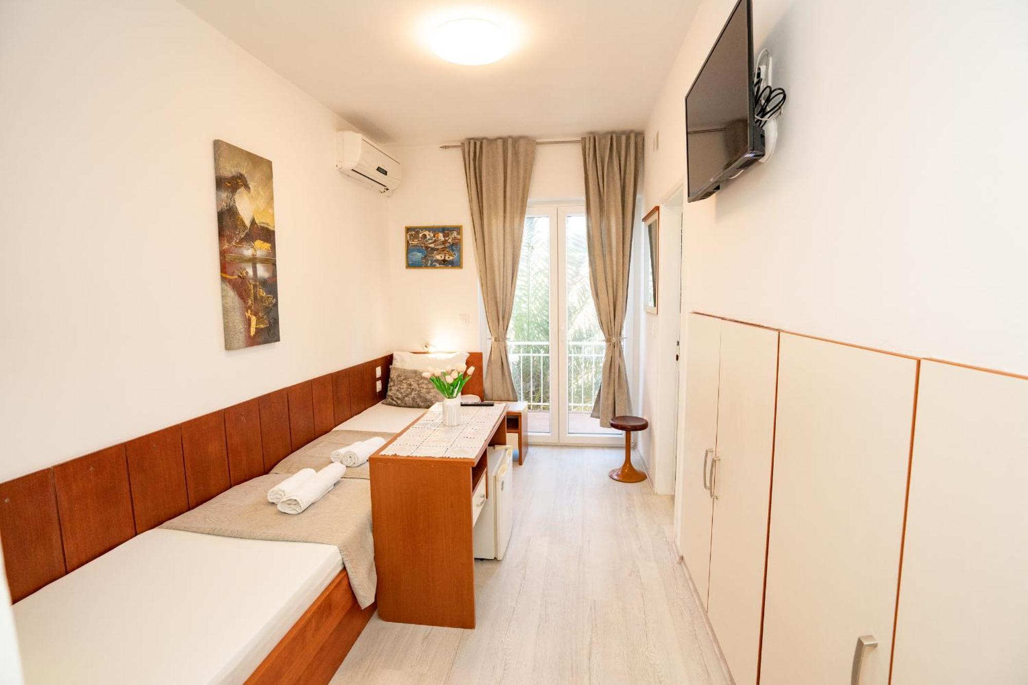 Pool Mansion Magnolia - Comfort Rooms Novalja Kültér fotó